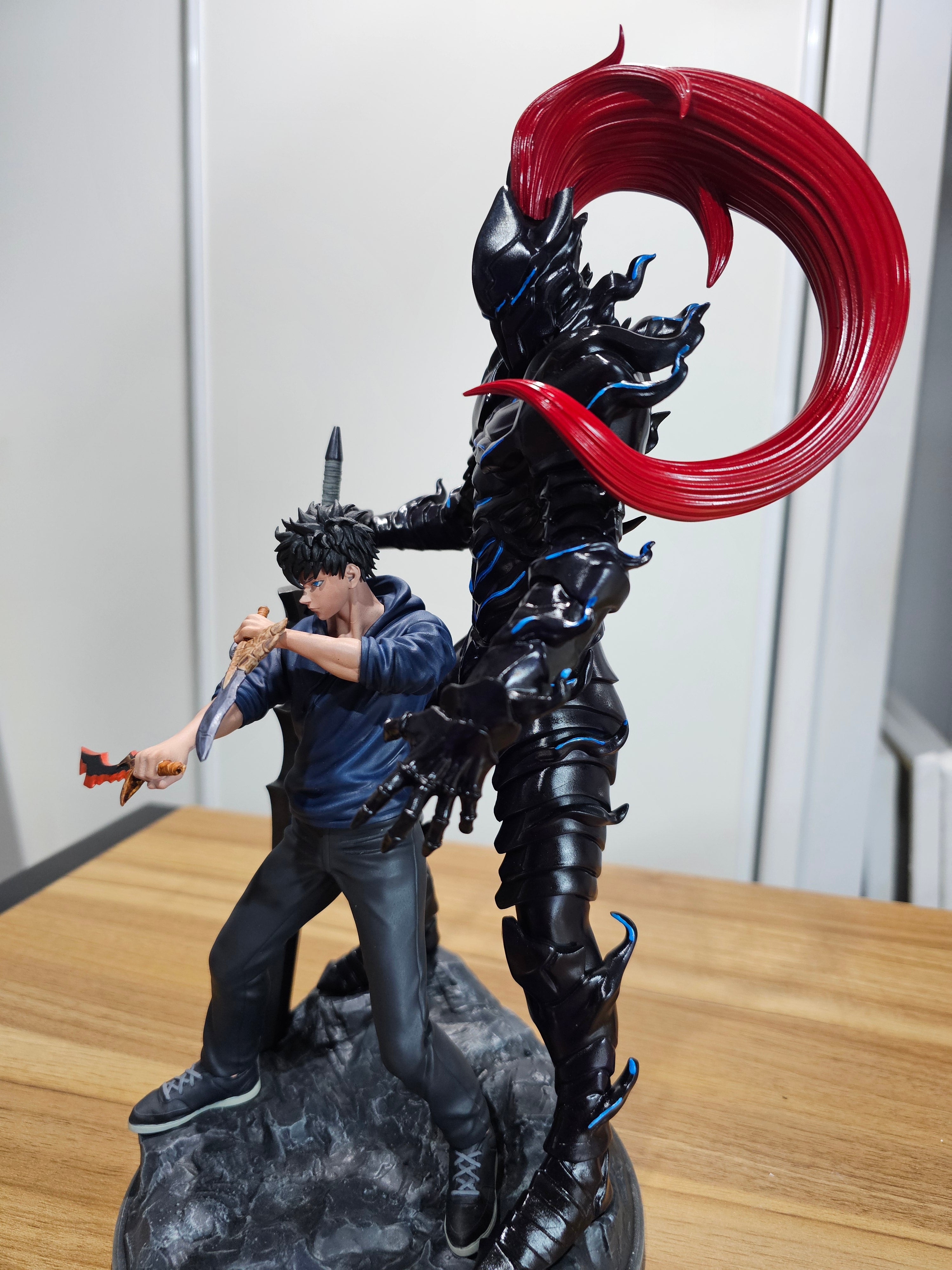 Jinwoo and Igris Statue